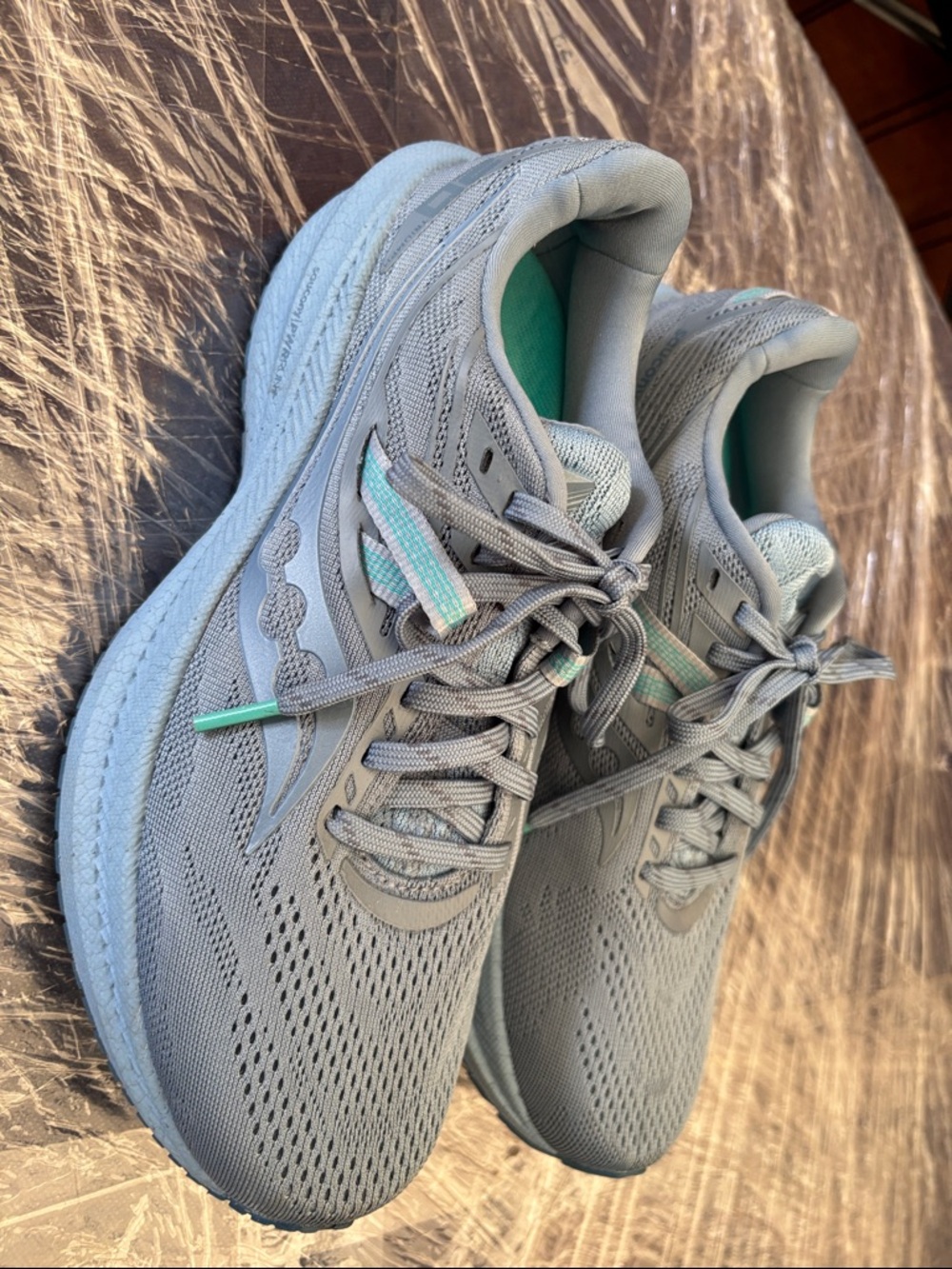 Saucony Women's Light Blue Running Shoes with Mint Accents